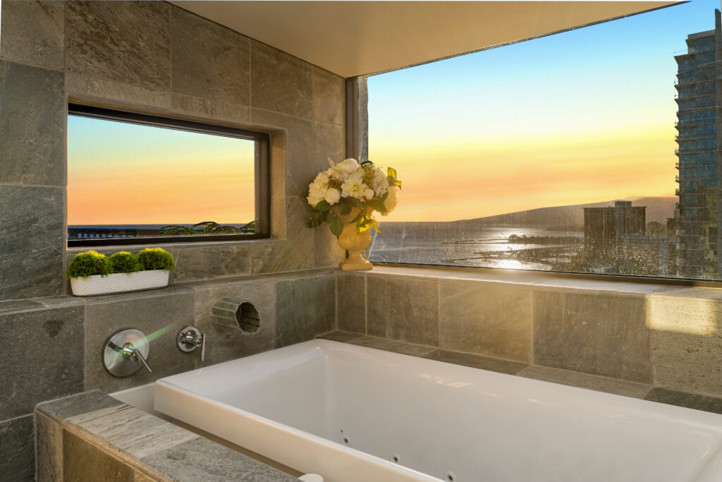 205 Lewers St Honolulu BathSunset